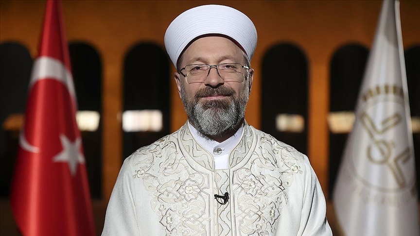 Erbaş: Ramazanın maneviyatını, evlerde aile bireylerimizle birlikte yaşamaya özen gösterelim