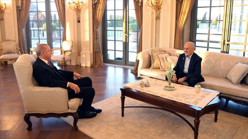 Erdoğan, Saadet Partisi Yüksek İstişare Kurulu Başkanı Asiltürk'ü kabul etti