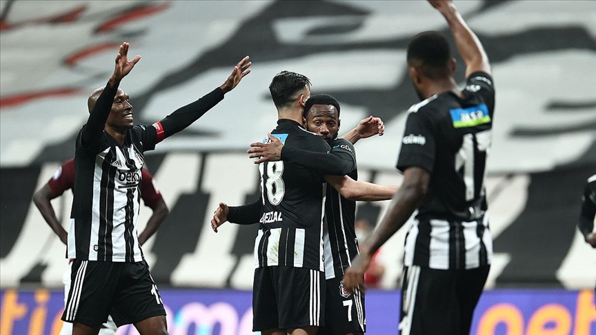 Beşiktaş şampiyonluk yarışında farka gitti!
