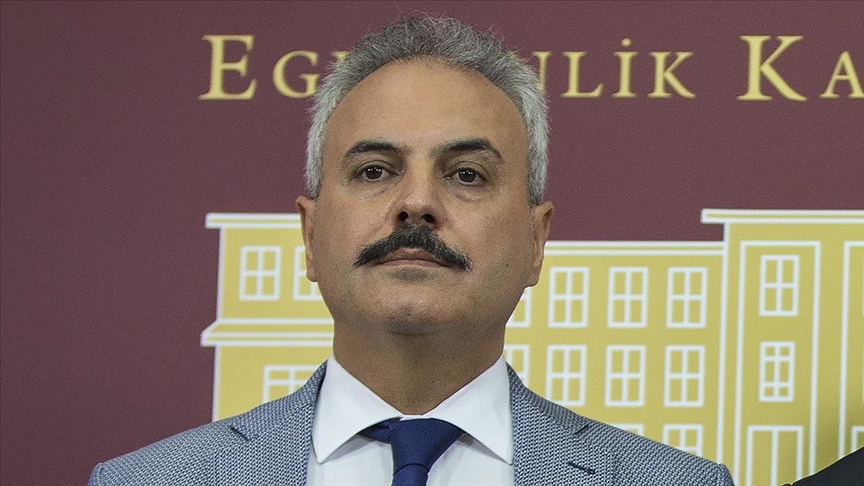 Kovid-19 tedavisi gören eski AK Parti Karabük Milletvekili Uysal hayatını kaybetti