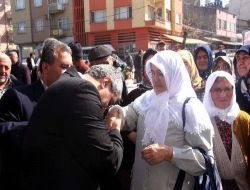 Vali Ve Milletvekili Umre Yolcularından Türkiye'nin Birlik Ve Beraberliği İçin Dua İstedi