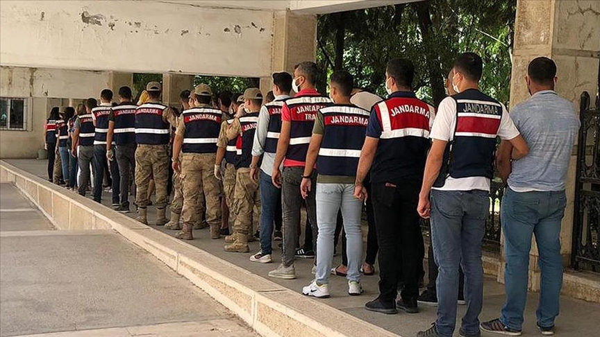 10 ilde terör örgütü PKK iş birlikçilerine operasyon: 25 gözaltı