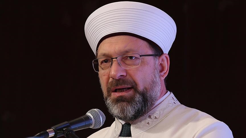 Erbaş: İslamofobi, içinde ırkçılık barındıran bir İslam düşmanlığıdır