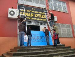 Kenan Evren İlköğretim Okulu'nun Adı Hurriyet İlköğretim Okulu Oldu