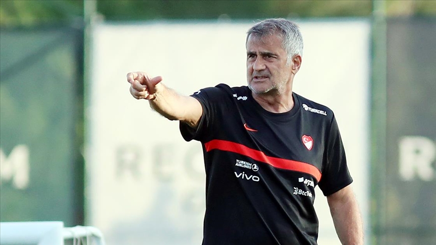 Şenol Güneş A Milli Takım'la 75. maçında!