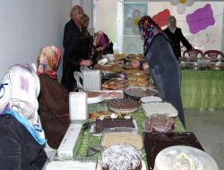 Niğde'de Fakir Öğrenciler Yararına Kermes
