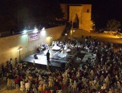 Afşin 38. Uluslararası Afşin Eshab-ı Kehf Kültür Sanat Ve Karakucak Güreş Festivali Başladı