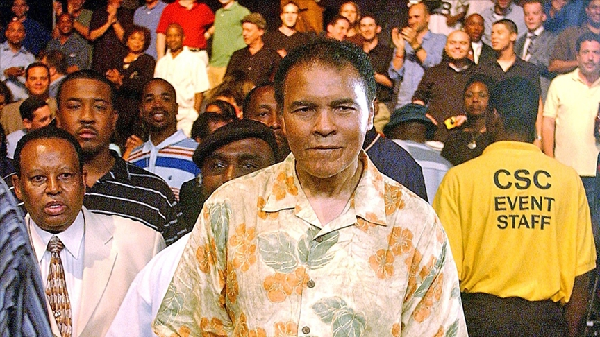 Irkçılık ve ayrımcılıkla mücadeleyle geçen bir hayat: Muhammed Ali