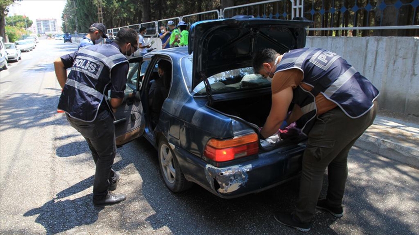 İçişleri Bakanlığı koordinasyonunda 'Huzurlu Sokaklar ve Narkotik Suçları Önleme Uygulaması' yapıldı
