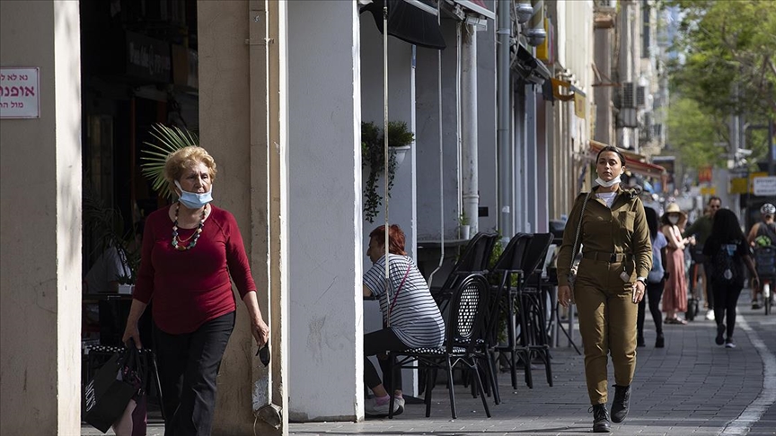 İsrail'de Delta varyantının yayılması nedeniyle kapalı alanlarda maske zorunluluğu yeniden getirildi