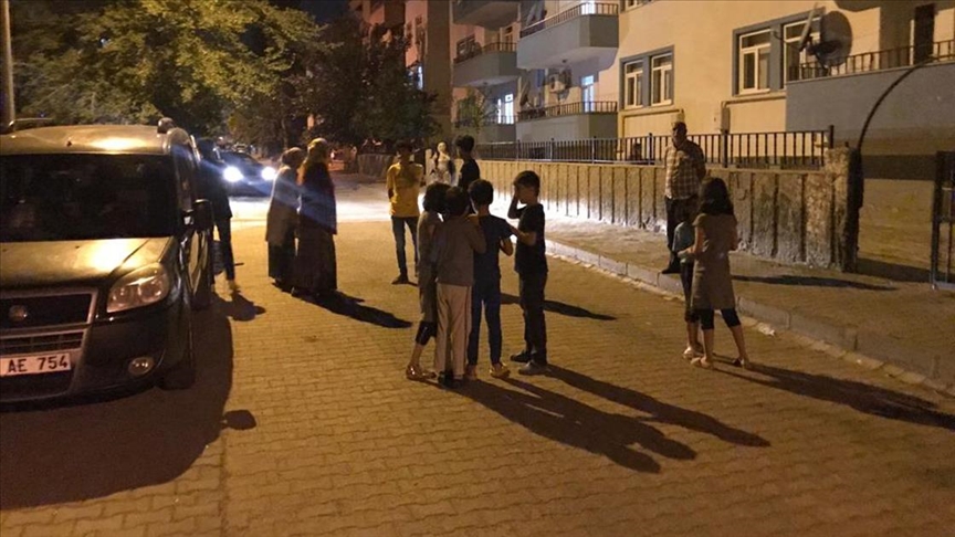 Bingöl'de 5,2 büyüklüğünde deprem meydana geldi