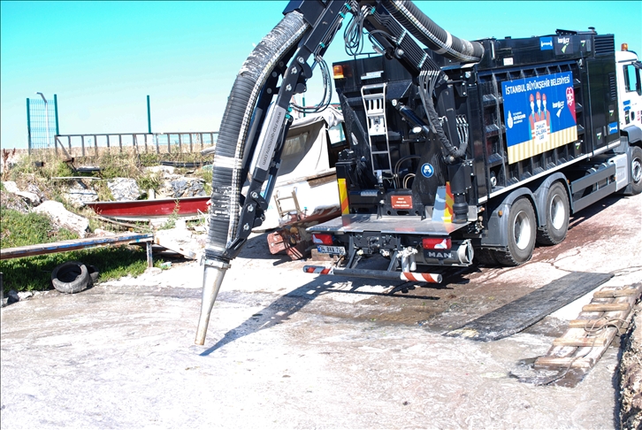 İstanbul'da müsilaj temizleme çalışmaları devam ediyor