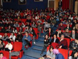 'peynirli Yumurta' Oyunu Sakarya'da Büyük İlgi Gördü