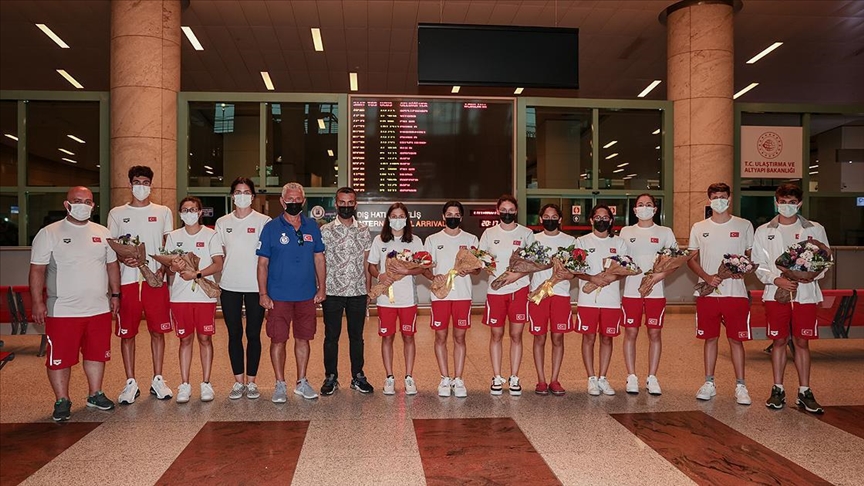 Genç milli sporcular hafta sonunu zirvede tamamladı