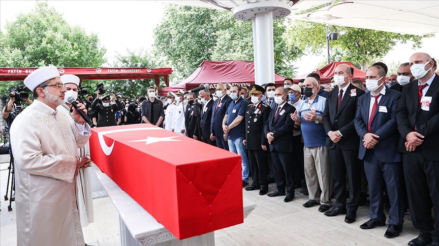 Hakkari'de şehit olan İl Emniyet Müdür Yardımcısı Cevher son yolculuğuna uğurlandı