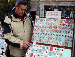 Baharın Müjdecisi Martişor Geleneği Romanya'da Asırlardır Yaşatılıyor