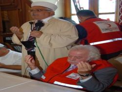 Prof. Dr. Işıkara, Cami Cemaatini Deprem Konusunda Bilgilendirdi