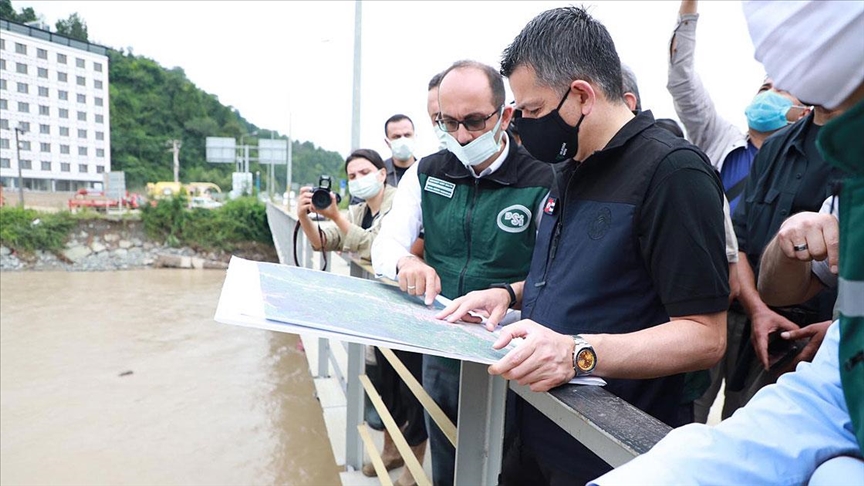 Bakan Pakdemirli: Heyelanlara dayanaklı çaylık oluşturma hedefi içindeyiz