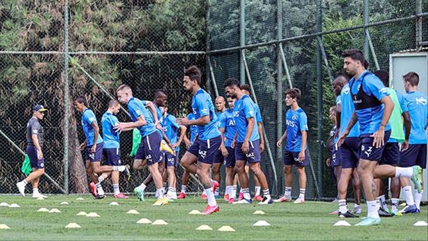 Fenerbahçe yeni sezon öncesi 4 hazırlık maçı daha yapacak