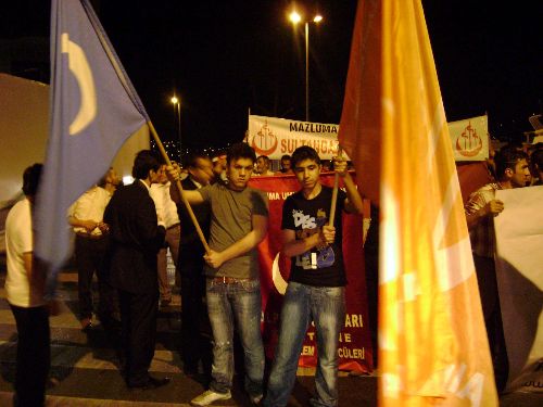 Alperen Ocakları, Çin'i protesto etti