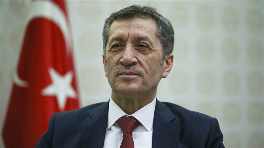 Bakanlık görevinden ayrılan Ziya Selçuk'tan ilk açıklama geldi