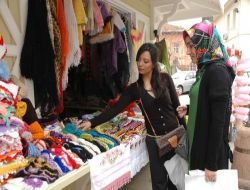 Eyüp İslambey'e Sosyete Pazarı Kruluyor