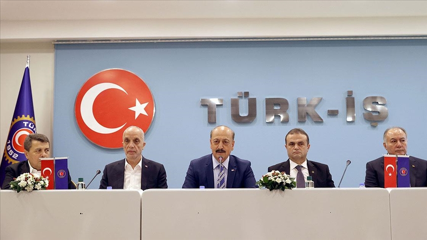 Kamu işçisinin zam görüşmelerinde anlaşma sağlandı