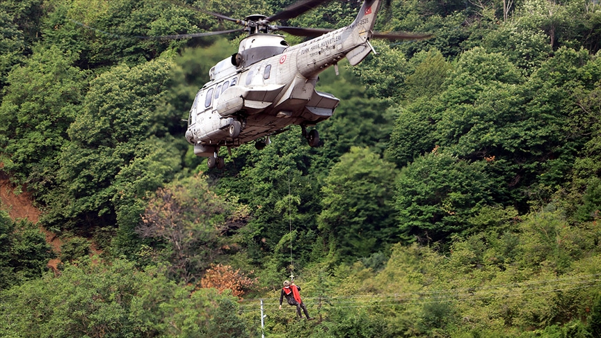 TSK'dan selin vurduğu bölgelere yardım eli