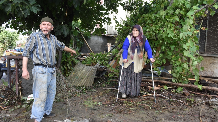 Bartın'da sel mağduru Adem Şenol: 75 yaşındayım bu yaşıma kadar böyle bir şey görmedim