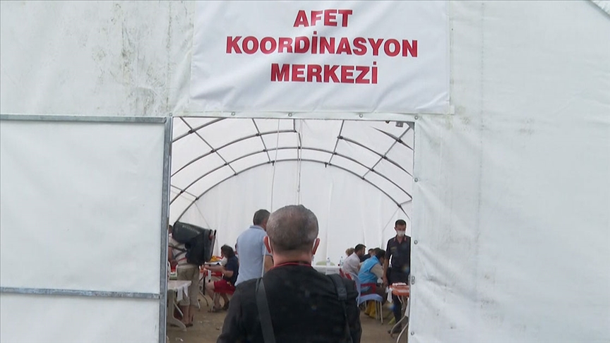 Afetzedelerin sorunları Afet Koordinasyon Merkezi'nde çözülüyor