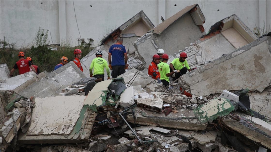 Bozkurt ilçesinde vatandaşlar arama çalışmalarından gelecek güzel haberi bekliyor