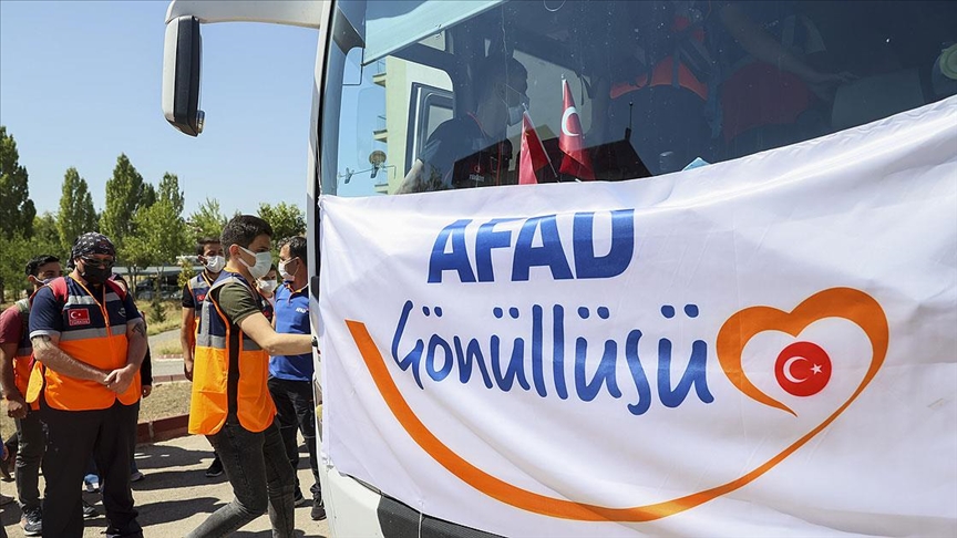 AFAD gönüllüleri, sel bölgesine destek olmak amacıyla Ankara'dan yola çıktı
