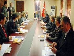 "Uyuşturucu, Terör Ve Aile Baskısı Gençlerimizi Bunaltıyor!"