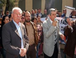 Kapatılan İplik Fabrikası İşçilerinin Tariş Önündeki Eylemi Devam Ediyor