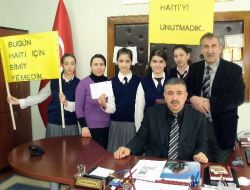 Öğrenciler, Simit Paralarını Haitili Depremzedelere Gönderdi!