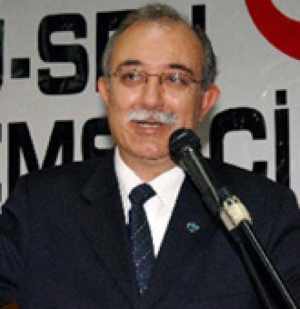 Türk Eğitim-Sen Genel Başkanı Koncuk: Başbakan, Çin'e 'one minute' diyememekte
