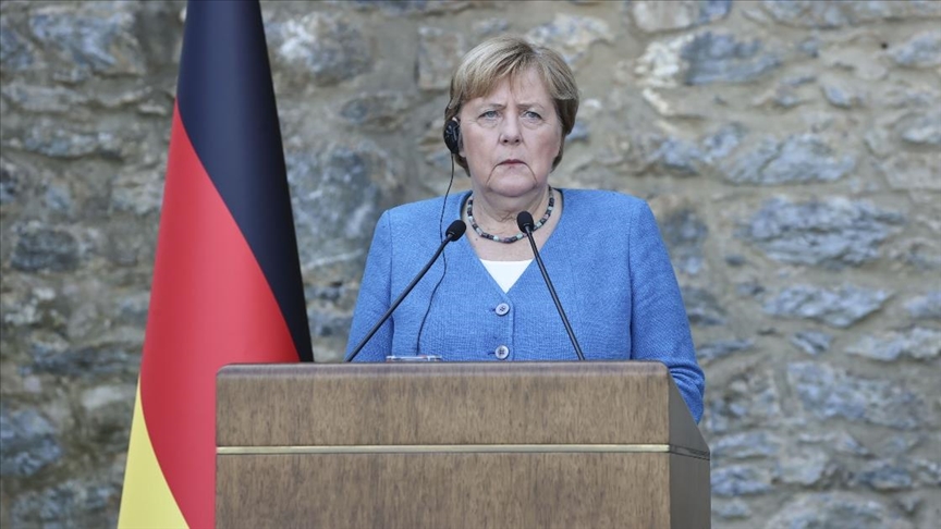 Almanya Başbakanı Merkel'den flaş açıklamalar