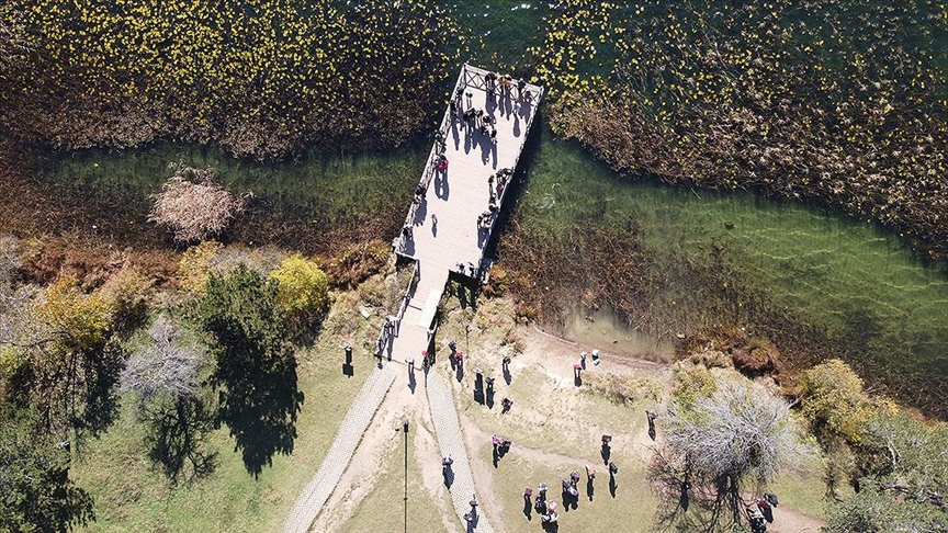 Abant hafta sonu tatilcilerin akınına uğradı