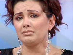 TRT, Esra Ceyhan'ın ipini çekti!