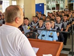 Polis Adayları Sigara Bırakma Sözleşmesi İmzaladı