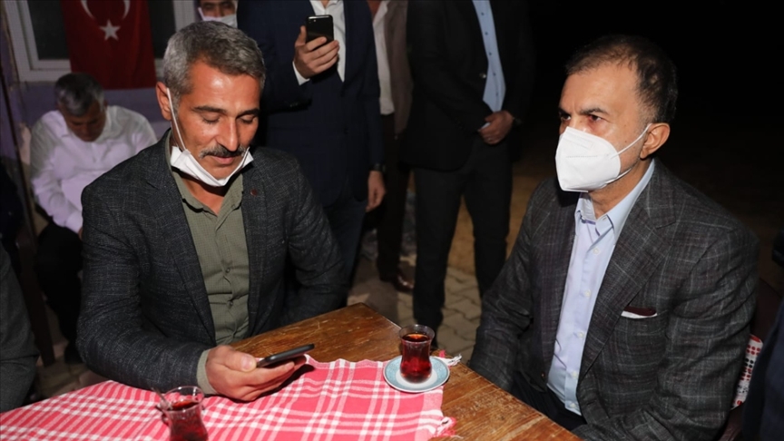 Cumhurbaşkanı Erdoğan İYİ Parti'li Türkkan'ın küfür ettiği şehit ailesi ile telefonda görüştü