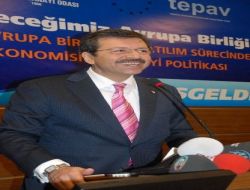 Hisarcıklıoğlu: Kriz Geçici, Şikayet Etmek Yerine Harekete Geçmek Gerekiyor .