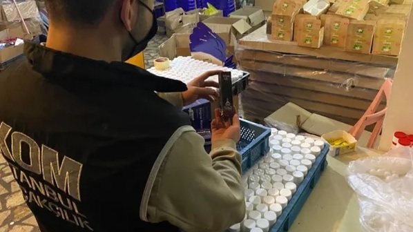 İST'da cinsel içerikli ürün operasyonu