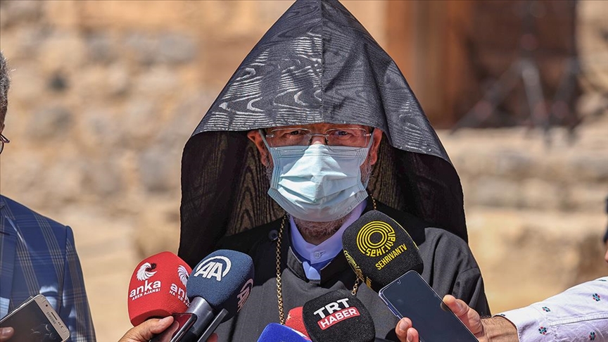 Türkiye Ermeni Kilisesi din görevlilerinden Başrahip Tatul Anuşyan hayatını kaybetti