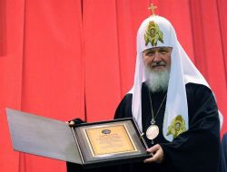 Patrik Kirill'den İlginç Benzetme: İnternet Nükleer Bomba Gibi