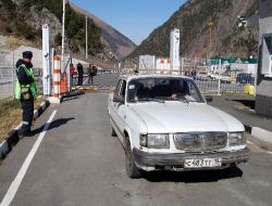 Tiflis'ten Garanti: Rus-Gürcü Kapısından Ermenistan'a Bir Mermi Bile Gidemez!
