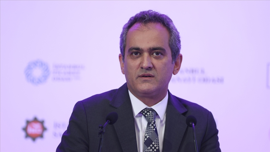 Milli Eğitim Bakanı Özer'den "Öğretmenler Günü" mesajı