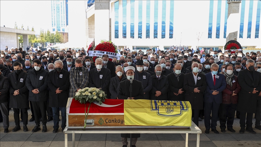 MKE Ankaragücü Kulübü eski başkanlarından Cemal Aydın, son yolculuğuna uğurlandı
