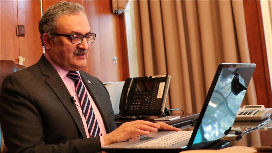 Pakistan'ın Ankara Büyükelçisi Gazi 'Aç kalan minik yürekler'i seçti