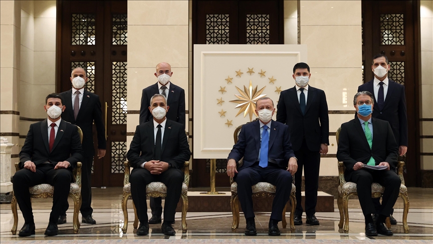 Büyükelçilerden Cumhurbaşkanı Erdoğan'a güven mektubu